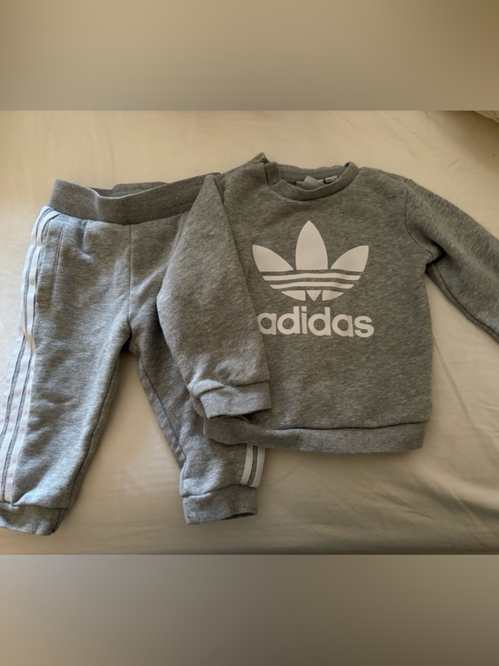 adidas Grey and white baby sweat set
